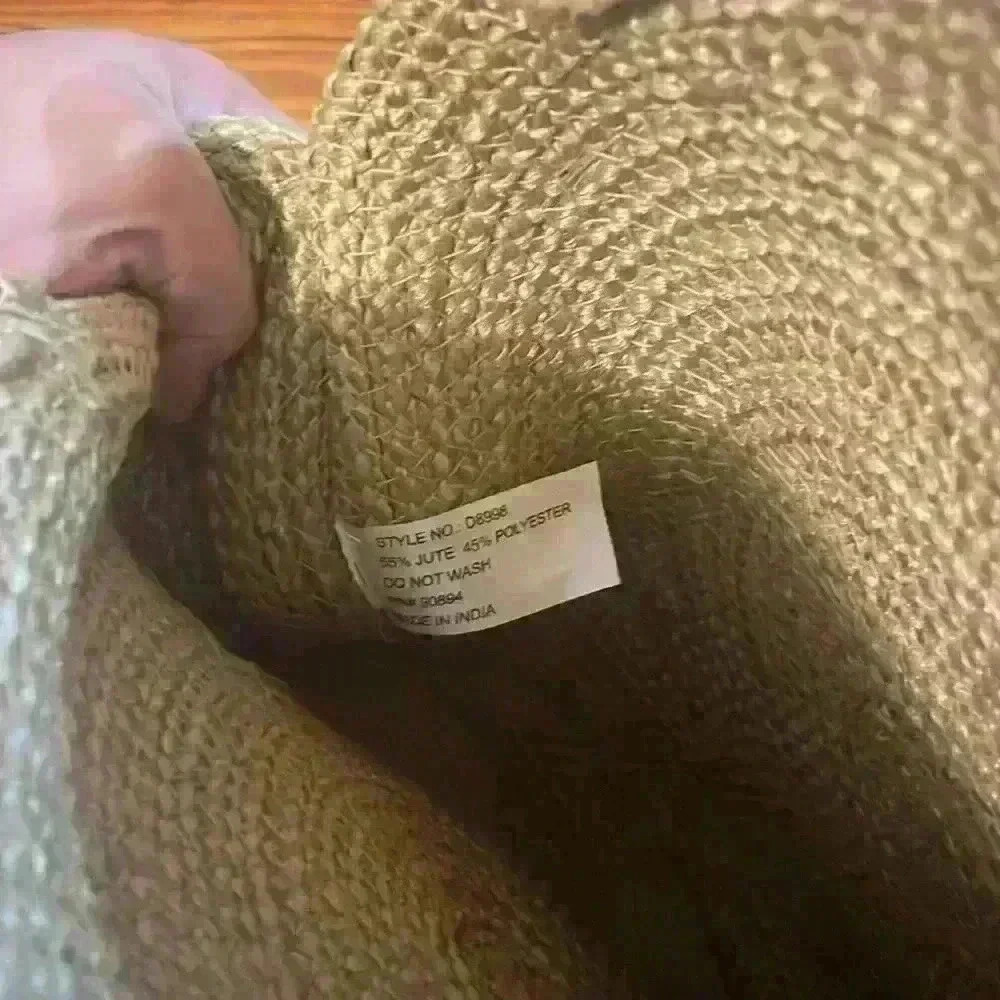 Jute round braided beach vacation bag with tassel - Picture 6 of 6